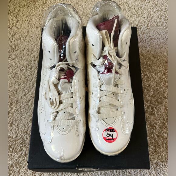 Air Jordan 6 Retro OG BG Maroon - Size 5Y - Picture 4 of 5